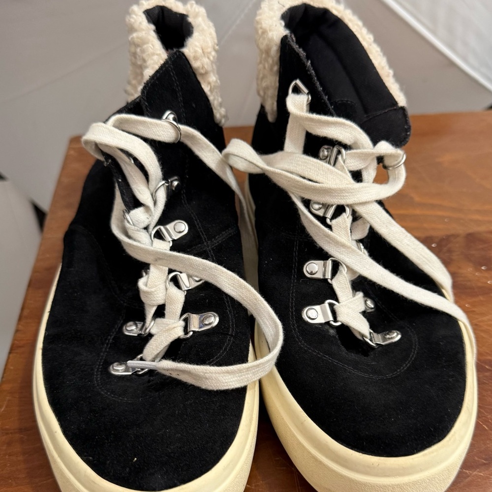 Sole Society Black and Cream High-Top Sneakers